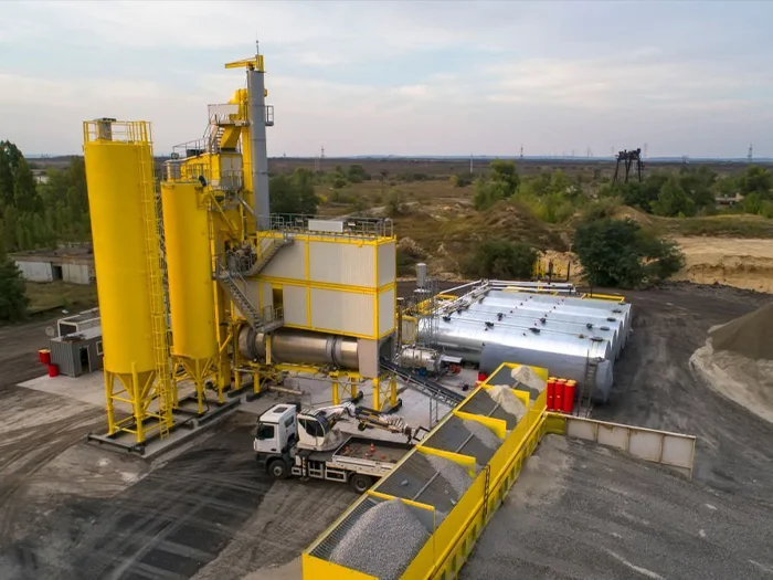 مصنع الأسفلت الساخن